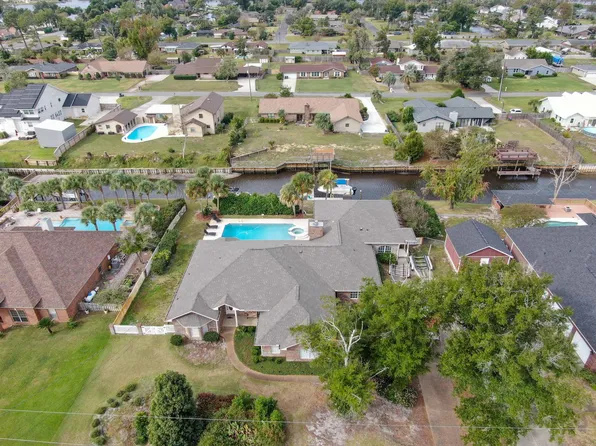 2835 Longleaf Rd, Panama City, FL 32405