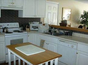 Nice roomy kitchen