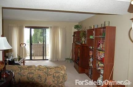 Livingroom to Back Deck : Large Living-room, Carpeted