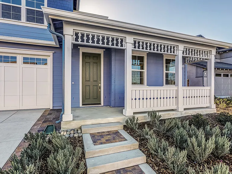 33509 Mustang St — Photo 3