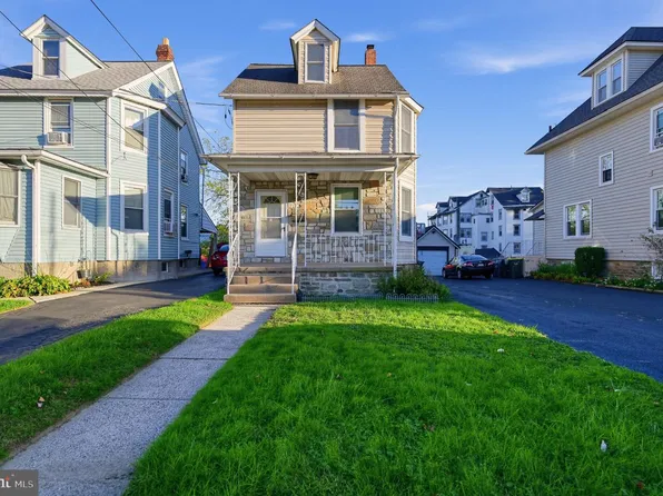 18 Center Ave, Willow Grove, PA 19090