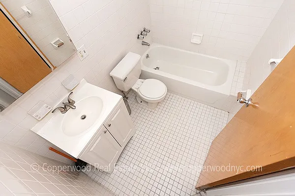 Rented by Copperwood Real Estate | media 13