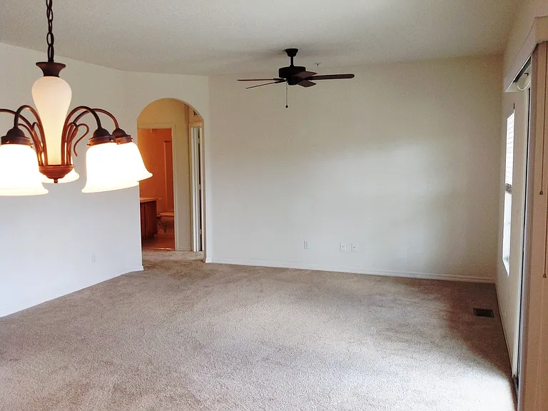 2300 Betsy Ross Ln #21A — Photo 8