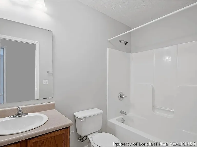 366 Colonial Hills Dr — Photo 11