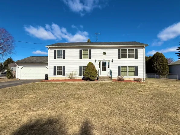 62 America St, Chicopee, MA 01013