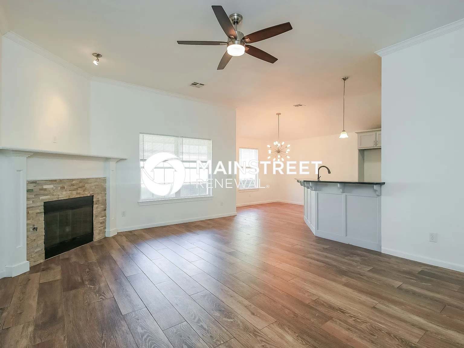 9509 Apple Dr — Photo 3