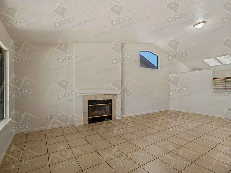 3524 Hallsboro Ct — Photo 5