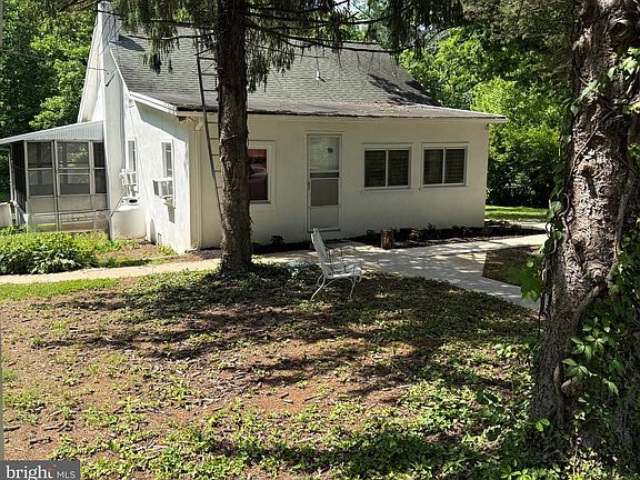 2nd image of 2324 Orsburn Ln