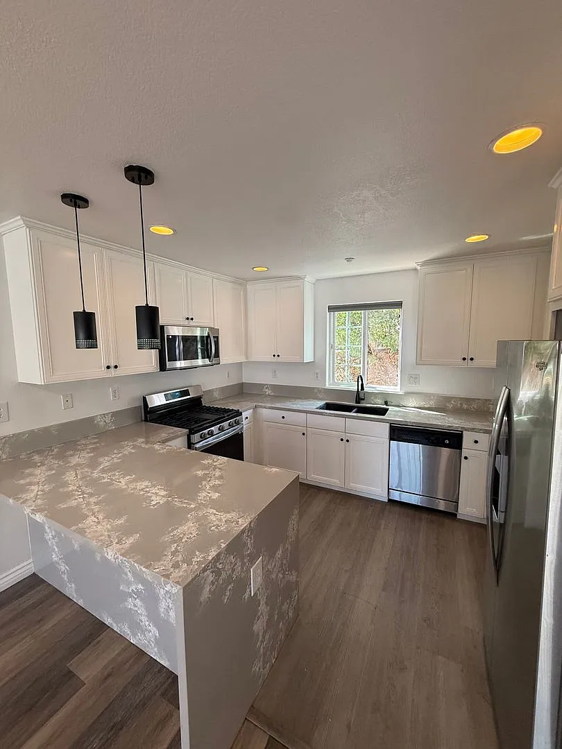 3 Bedroom Townhome In la Mesa — Photo 2