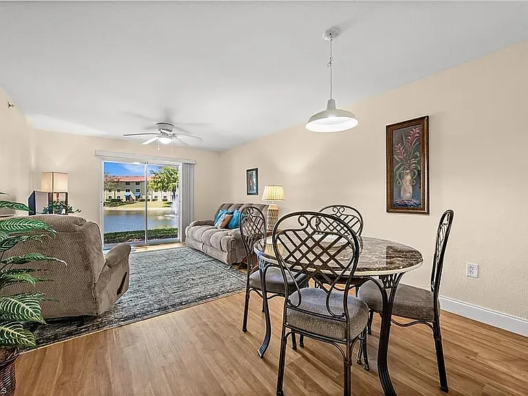 812 Key Royal Cir #8264 — Photo 8