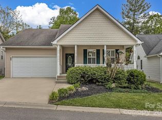 110 Woodcreek Cir, Swannanoa, NC 28778