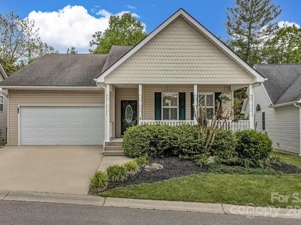 110 Woodcreek Cir, Swannanoa, NC 28778