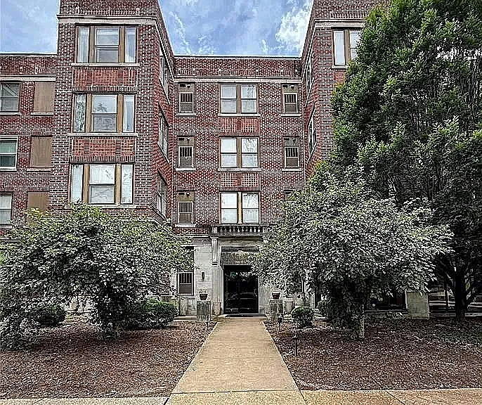 5696 Kingsbury Ave #106 — Photo 5