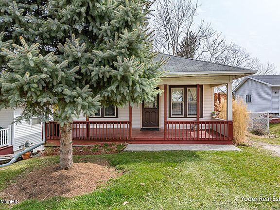 3rd image of 4016 Childs Ave NW