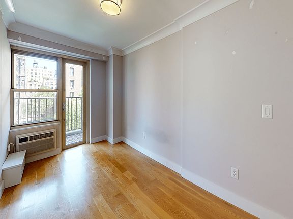5th image of 50 W 93rd St #506F