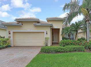 3661 Grand Cypress Dr, Naples, FL 34119