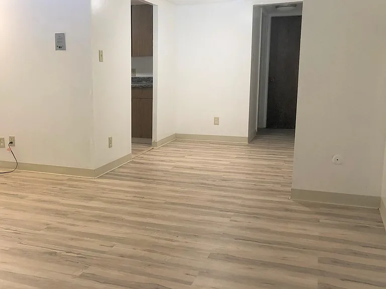6350 Forward Ave #3R — Photo 7
