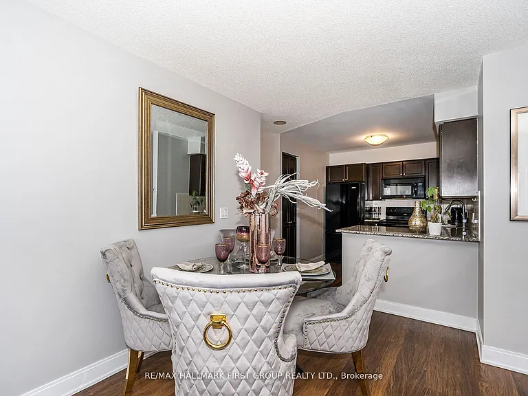 125 Village Green Sq #1409 — Photo 10