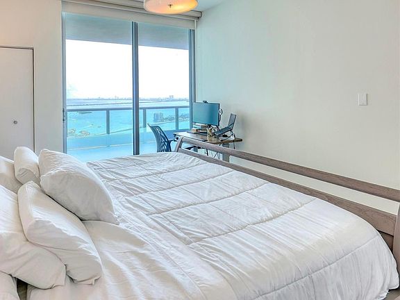 5th image of 900 Biscayne Blvd APT 4408