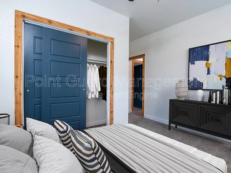 2885 N Oliver St — Photo 45
