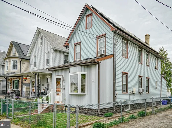 121 Maple Ave, Westville, NJ 08093