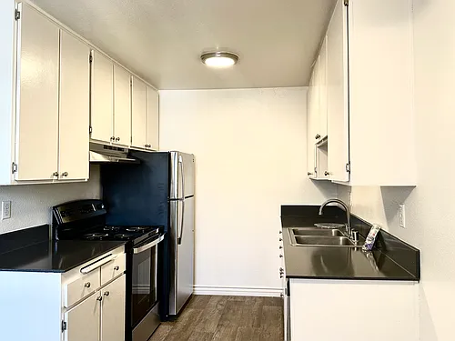 Floor plan 830 SF