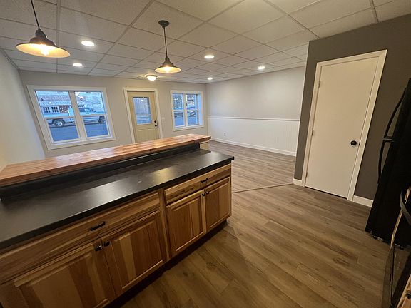 4th image of 409 Elm Ave #6