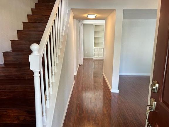 3rd image of 904 N Chapel Hill Ave