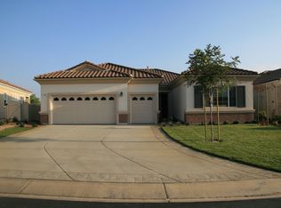 1582 Paradise Cir, Beaumont, CA 92223