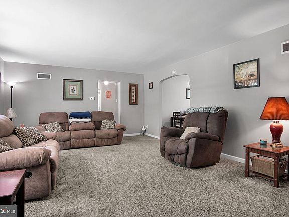 5th image of 3603 Bonnybrook Rd