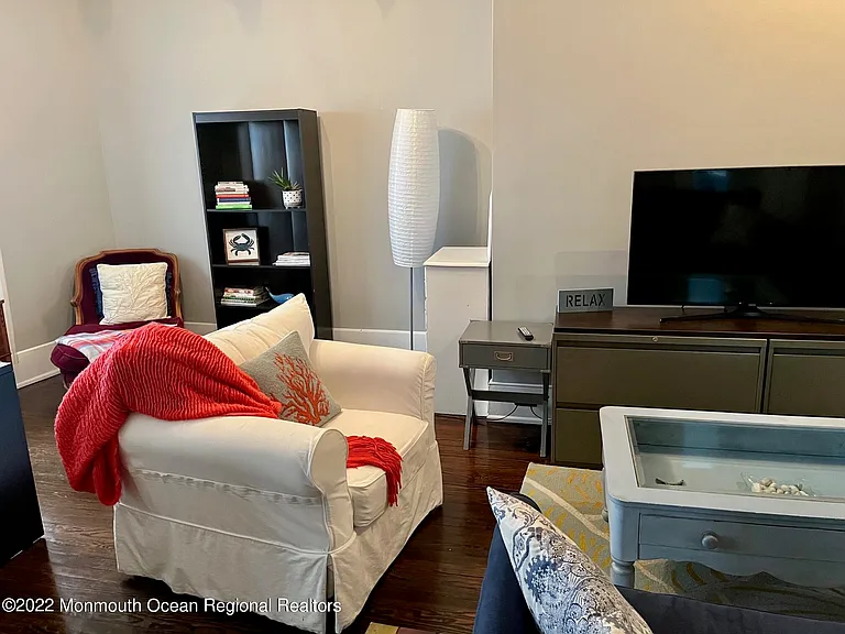 216 Main St #216 — Photo 9