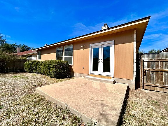 5th image of 4029 Barlow Dr