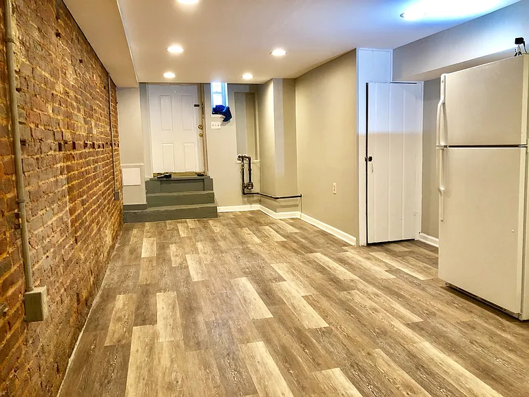 Unit for rent in Highlandtown — Photo 4