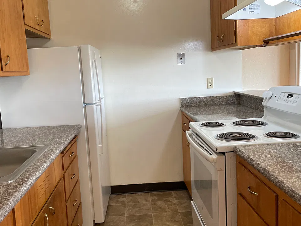 419 Talbot Ave #8