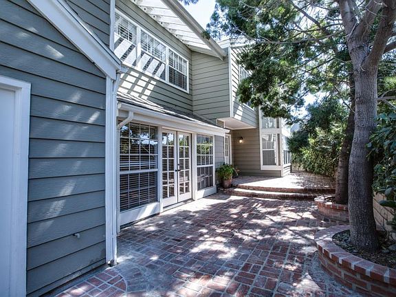 Spacious wrap around patio