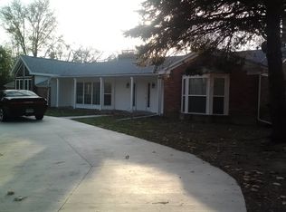 1141 Greenhills Rd, Toledo, OH 43607