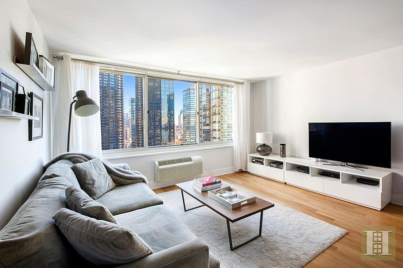1st image of 333 E 45th St APT 22D