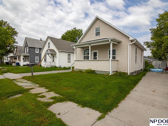 3rd image of 312 W 6th St