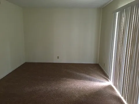 2692 Brigadoon Ln — Photo 4