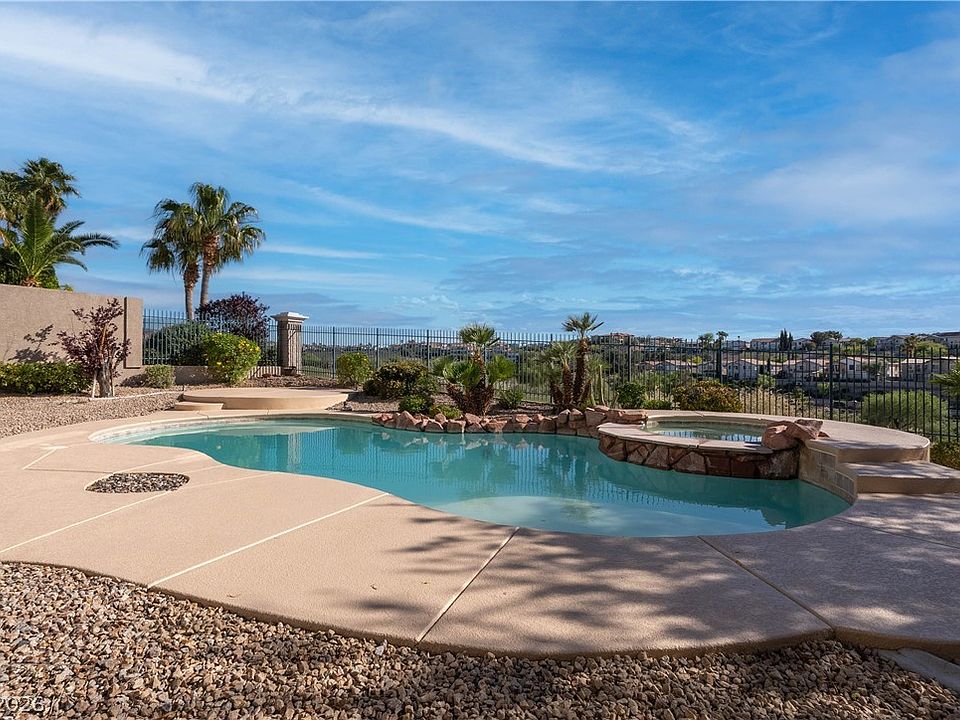 1355 Panini Dr, Henderson, NV 89052 | Zillow