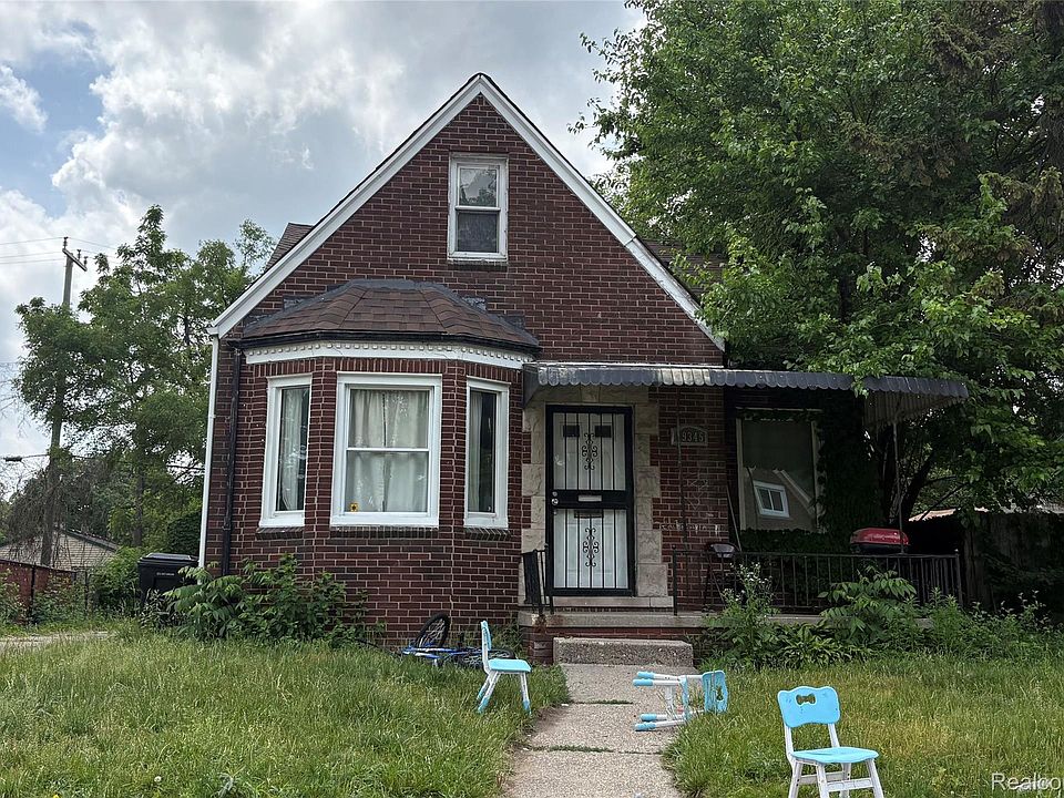 1st image of 19345 Charest St