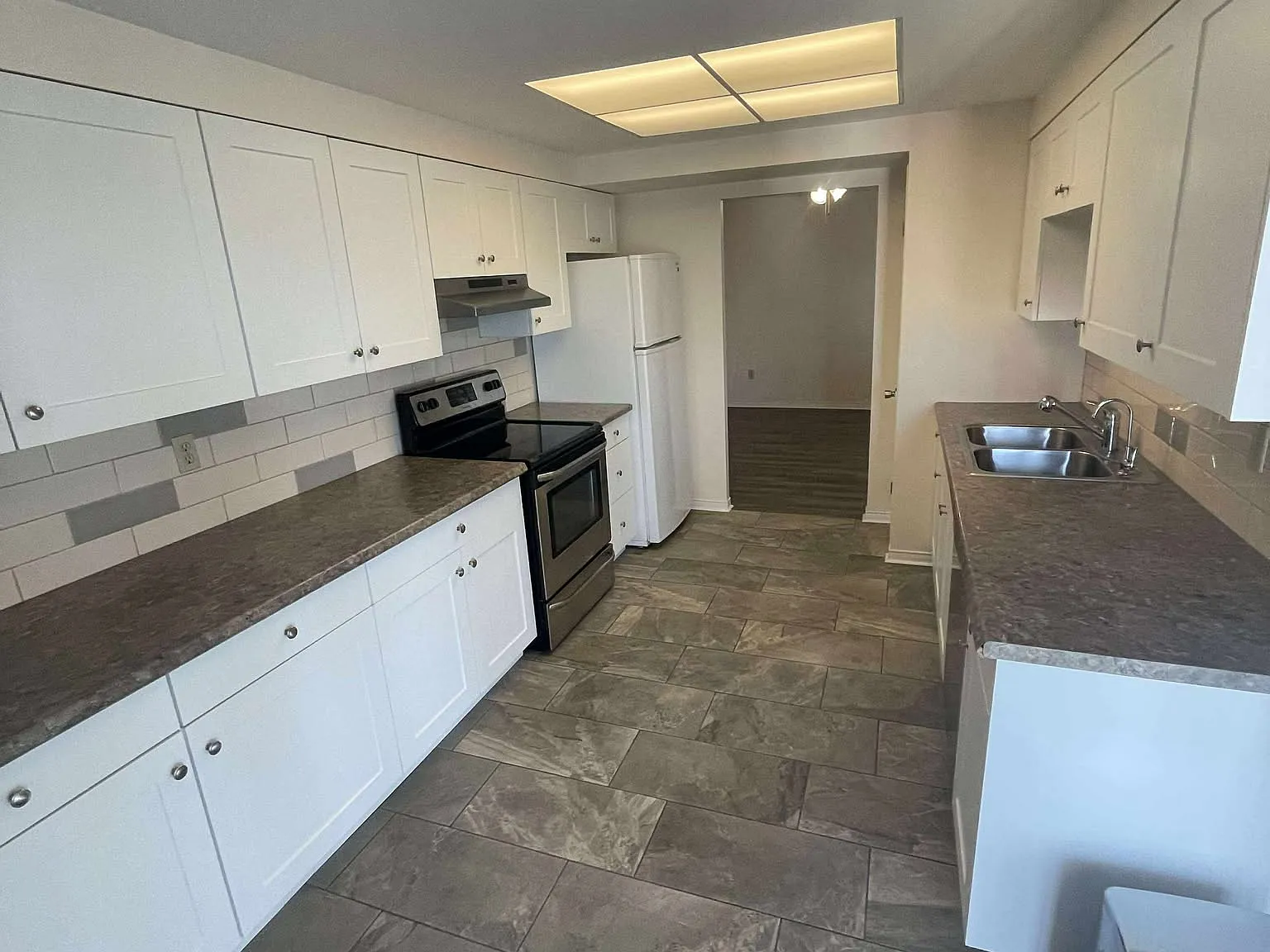 3 bed, 1550 sqft, $2,500 — Photo 3