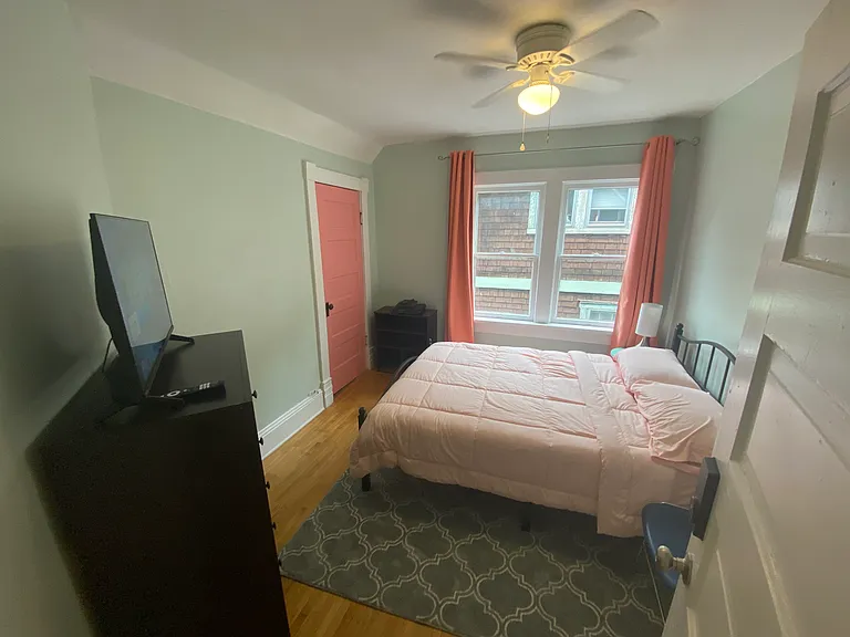 520 King George Ave SW — Photo 25