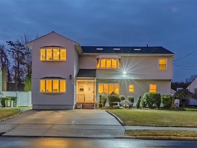 1057 Ott Lane, Merrick, NY, 11566