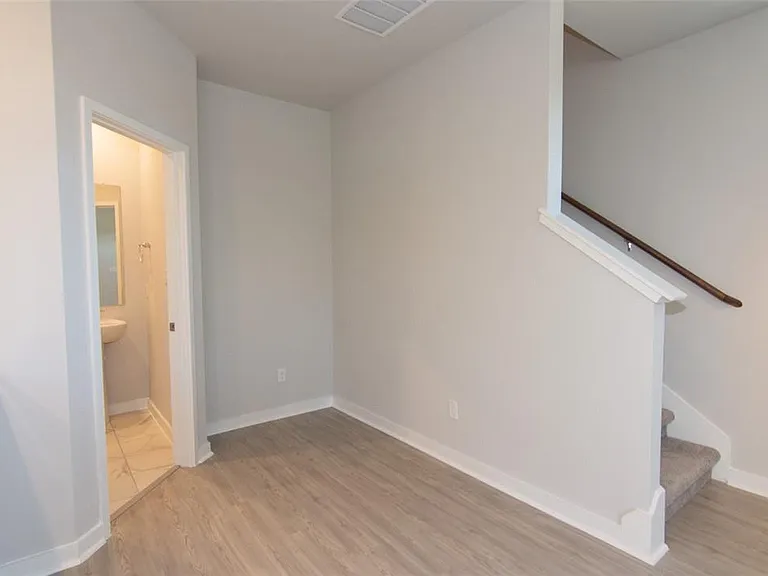 605 W South St #432 — Photo 10