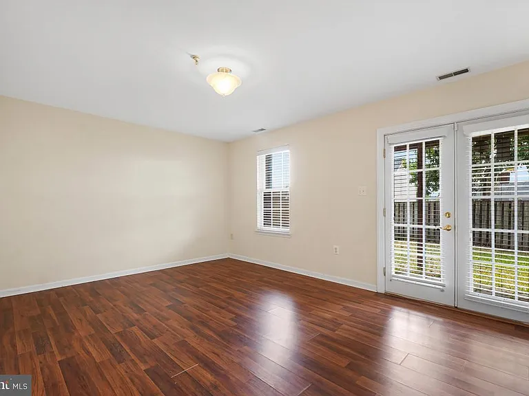 7017 Migliori Ct — Photo 3