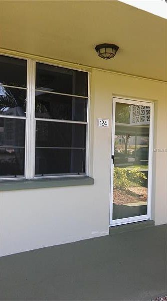 1st image of 4705 1st St NE APT 124