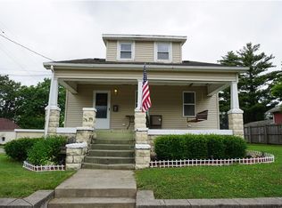 7 Polk Ave, Charleston, IL 61920