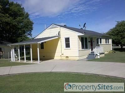 2nd image of 603 Spencer Dr