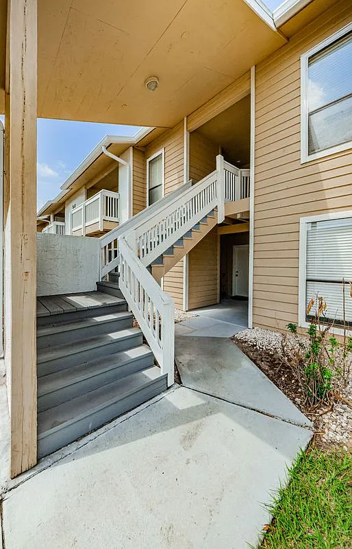 1 bed, 1.0 bath, 705 sqft, $1,425 — Photo 3